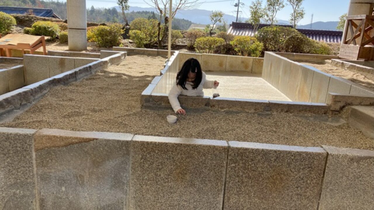 博石館で宝石探し！ランチ情報やピラミッド迷路レビュー【岐阜】｜YUKI